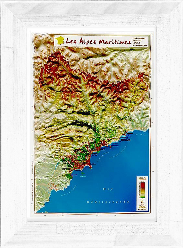 Carte en relief des Alpes Maritimes avec son cadre 