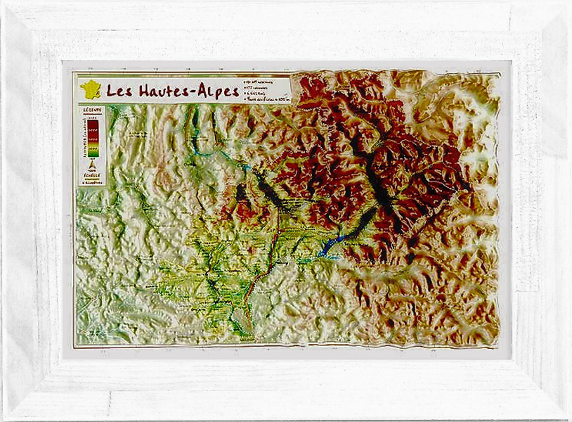 Carte en relief des Hautes Alpes avec son cadre 