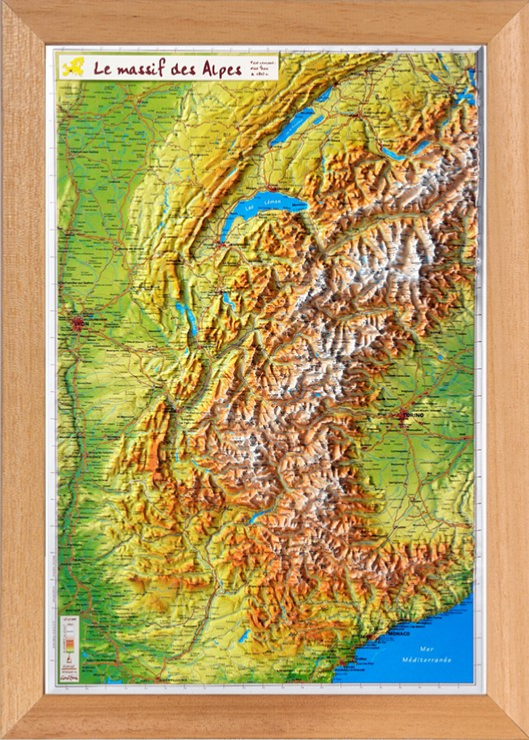 Georelief - Carte Postale en relief - Le Monde