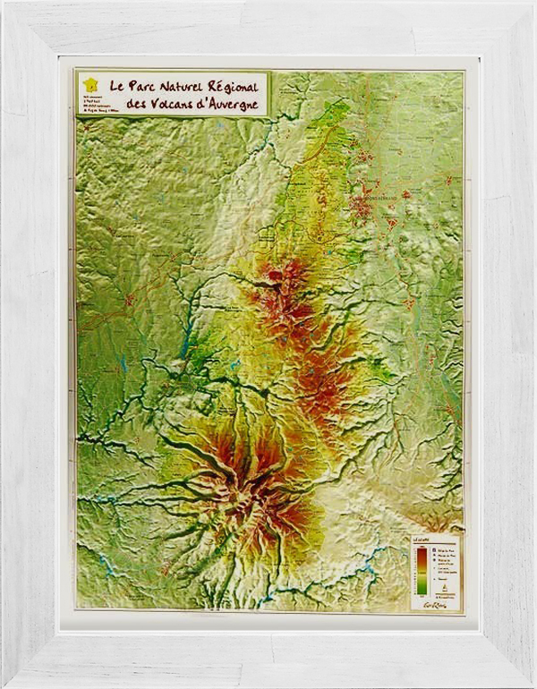 Carte en relief des volcans d'Auvergne avec son cadre 